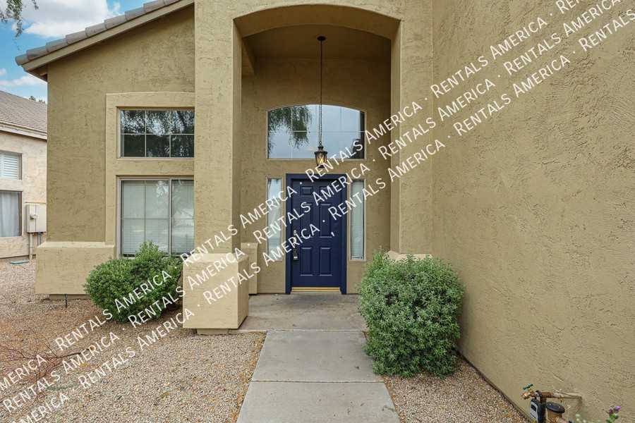 2305 E Cherry Hills Pl - Photo 4 of 50