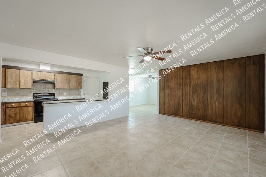 410 N Ironwood - Photo 5 of 29