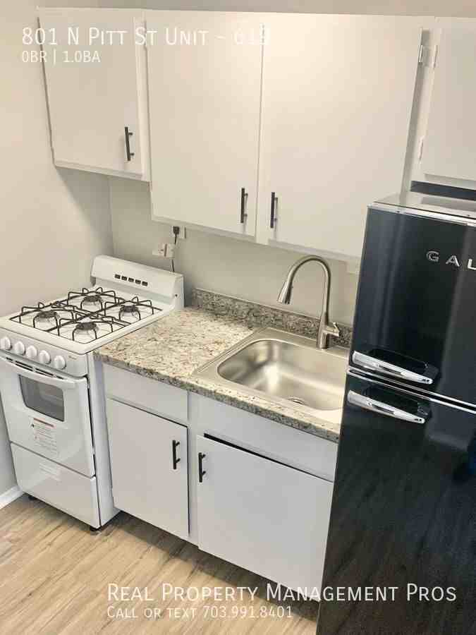 801 N Pitt St #619 - Photo 4 of 14