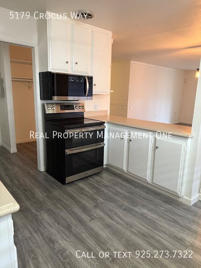 5179 Crocus Way - Photo 7 of 29