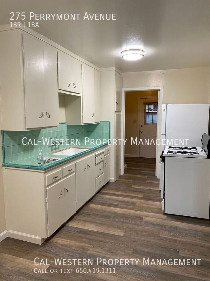 275 Perrymont Ave - Photo 3 of 6