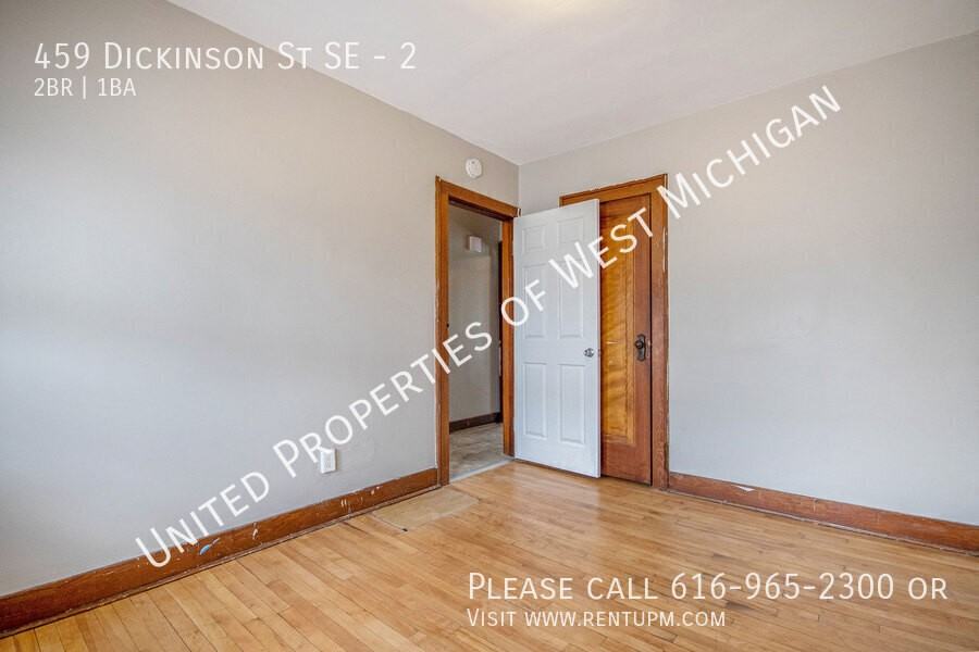 459 Dickinson St Se #2 - Photo 4 of 20