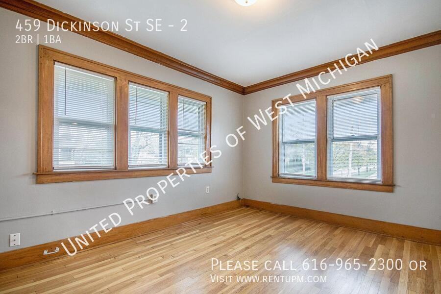459 Dickinson St Se #2 - Photo 5 of 20