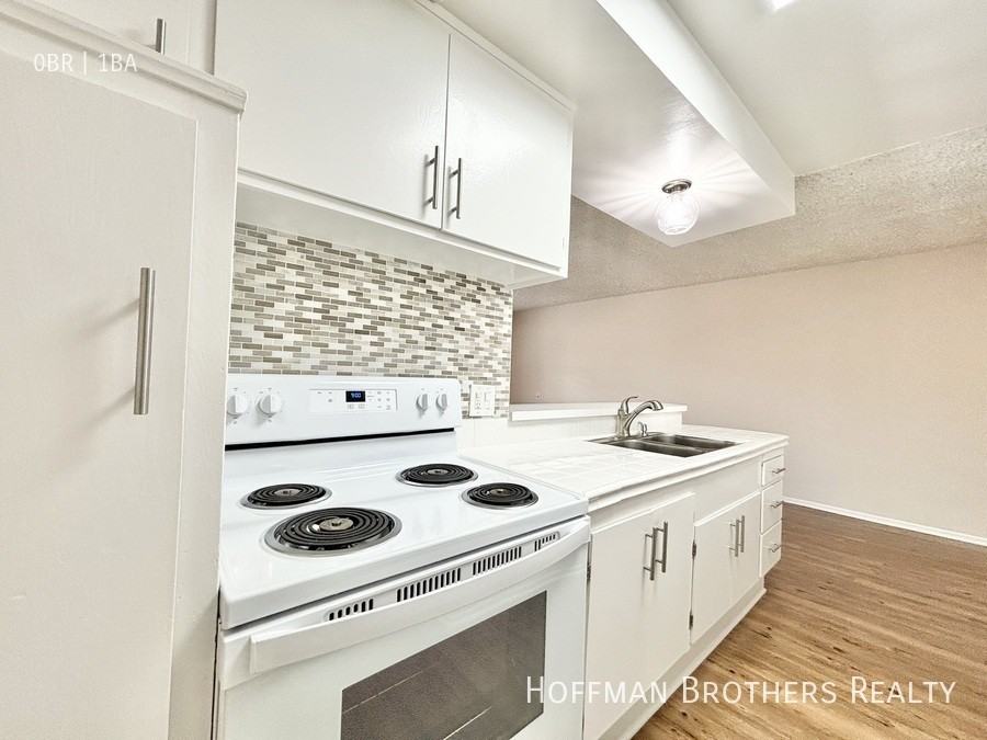 17821 Sherman Way #12