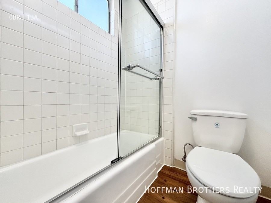17821 Sherman Way #12 - Photo 6 of 9