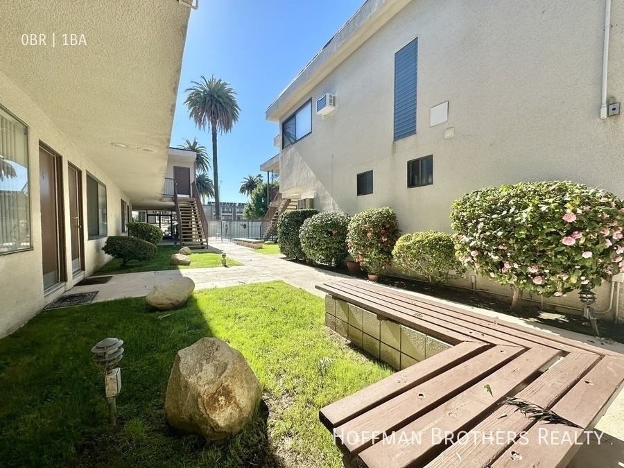 17821 Sherman Way #12 - Photo 7 of 9