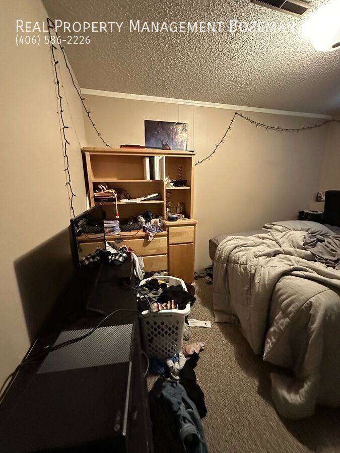 1513 W Koch St #1513WKOCH - Photo 3 of 10