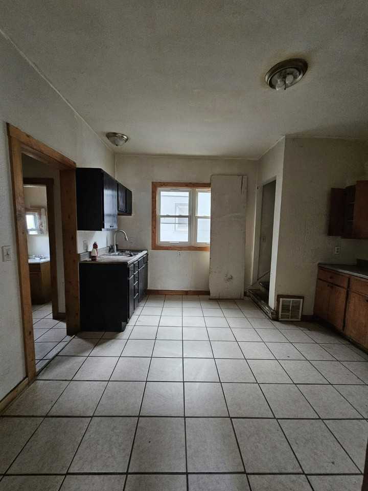 3017 West Meidroth Street - Photo 3 of 16