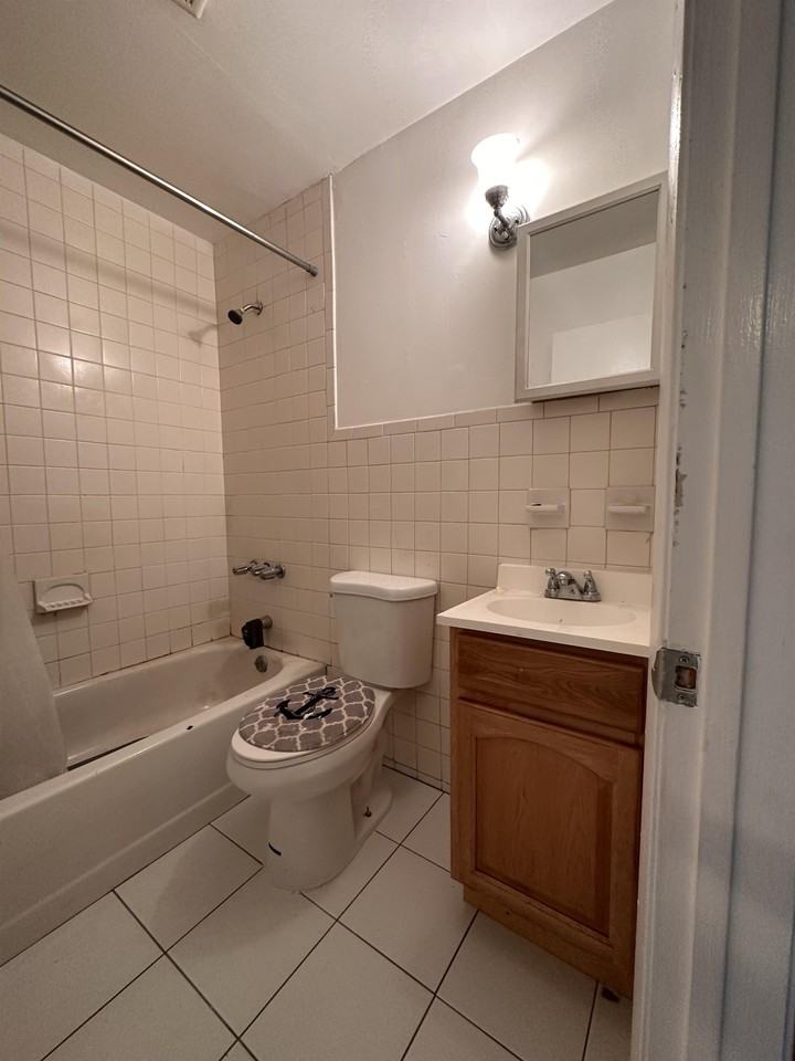 311-323 Clinton Avenue - Photo 4 of 37