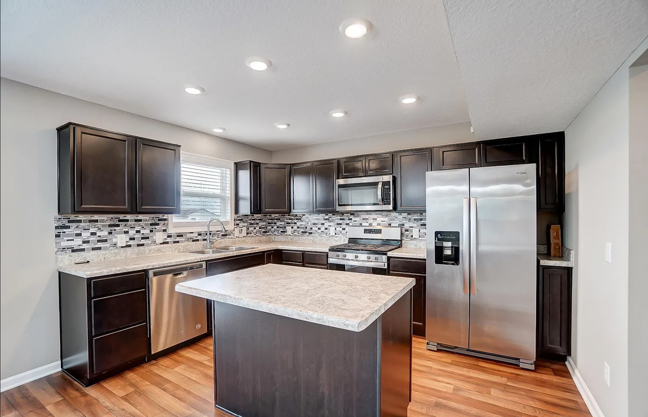 5045 Portney Place - Photo 5 of 12