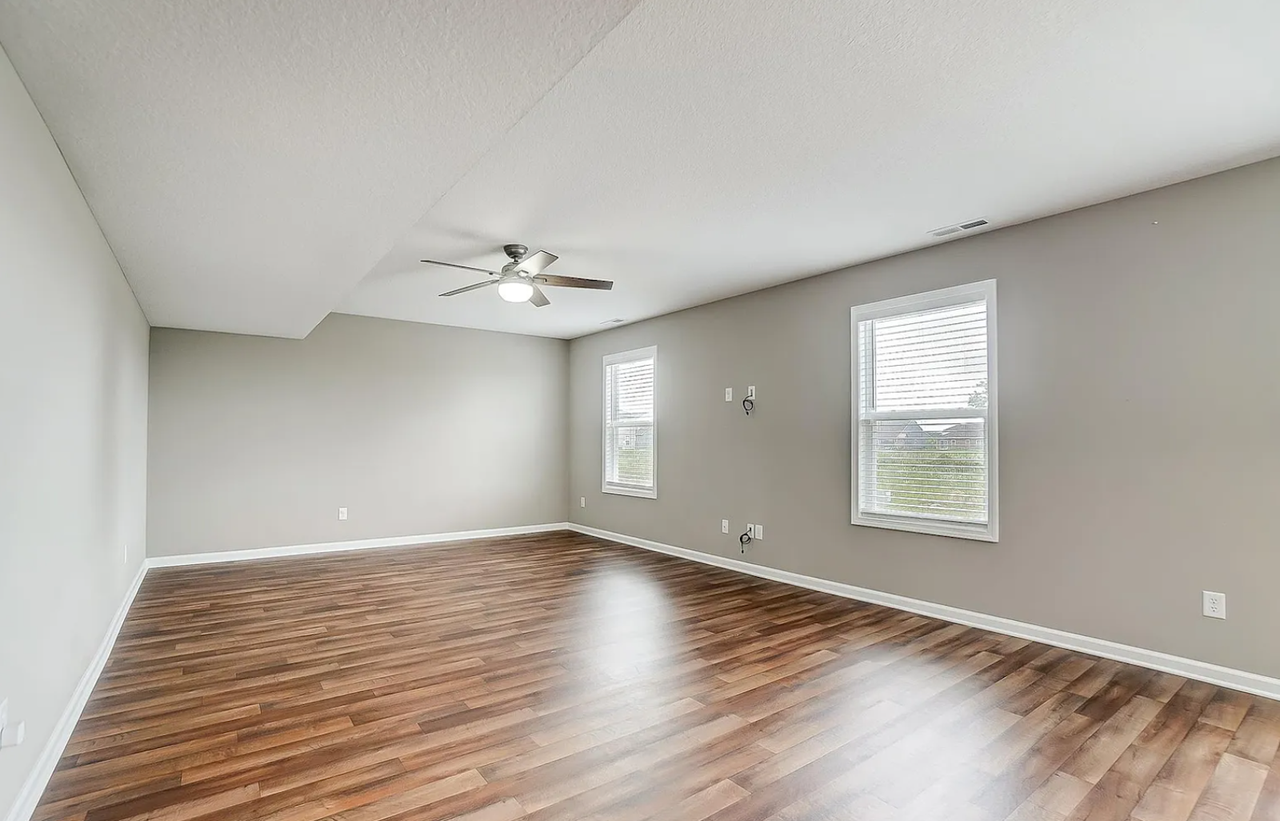 5045 Portney Place - Photo 6 of 12