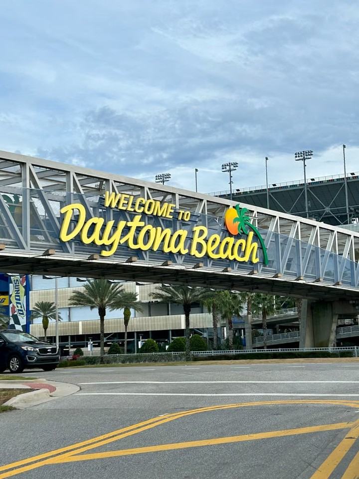 2700 North Atlantic Avenue, Unit 708 - Photo 2 of 31