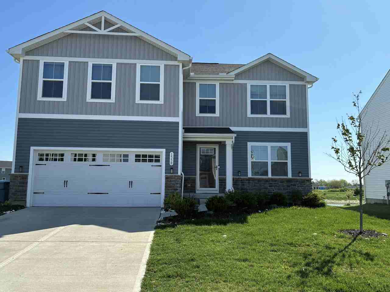 1550 Knights Way - Photo 2 of 22