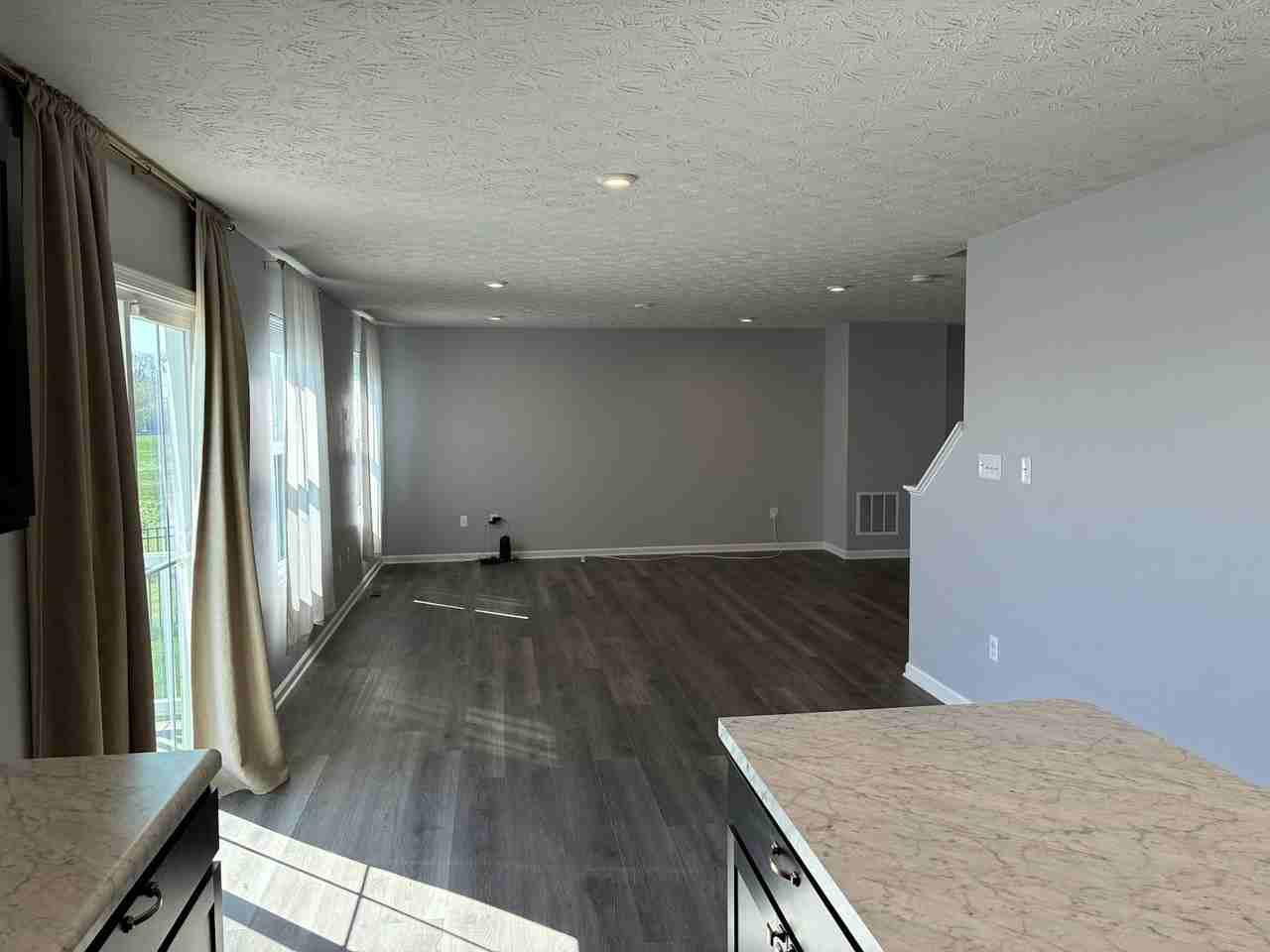 1550 Knights Way - Photo 6 of 22