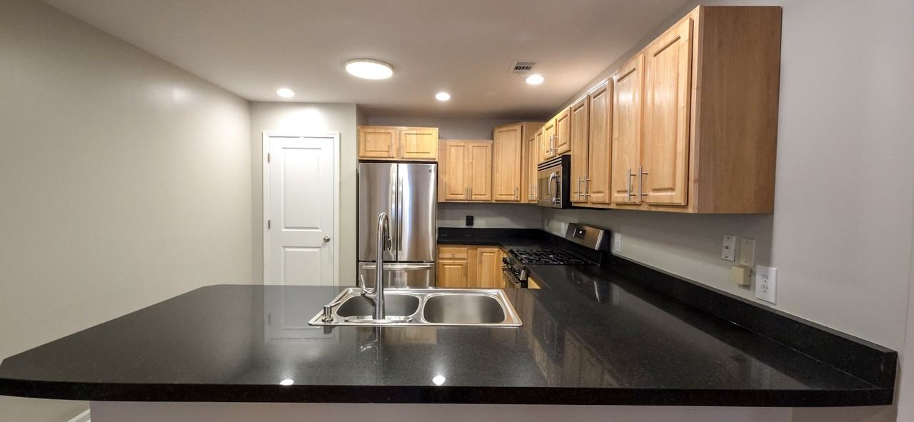 10557 Maine Drive - Photo 4 of 20