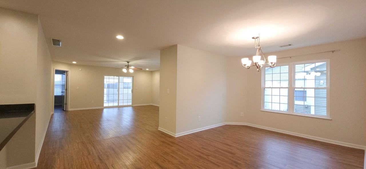 10557 Maine Drive - Photo 6 of 20