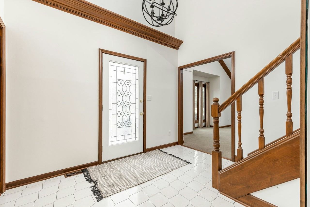 15139 Derby Court - Photo 7 of 50