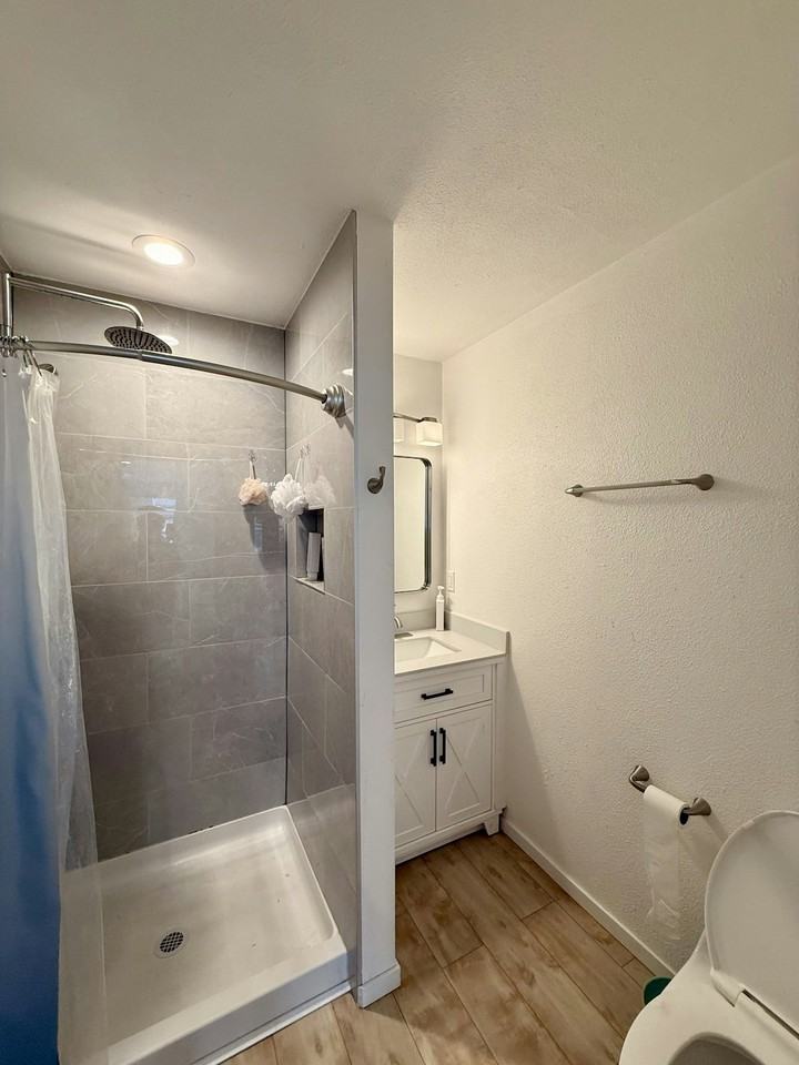 10183 SW Jefferson St - Photo 3 of 6