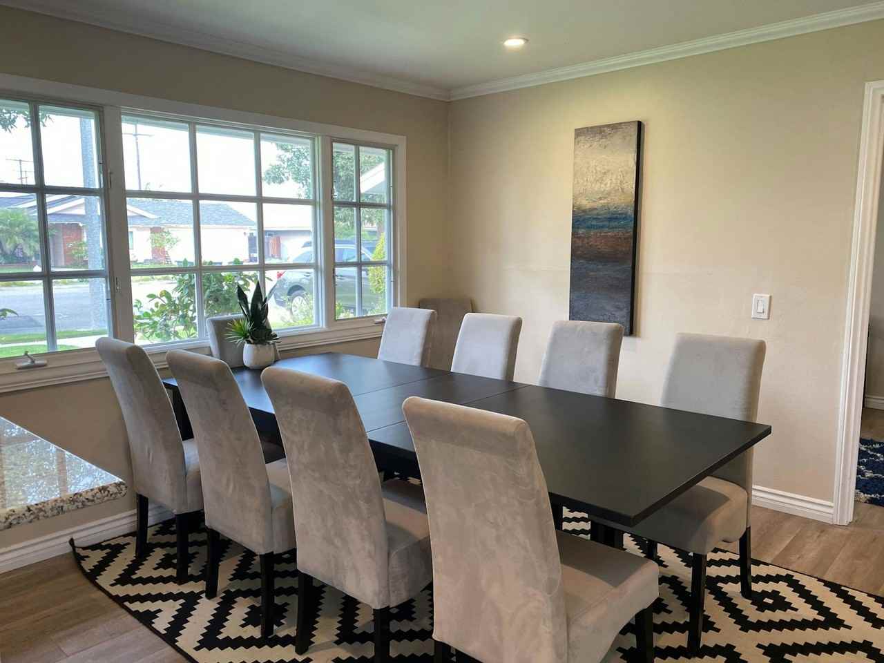 1059 Presidio Drive - Photo 4 of 11