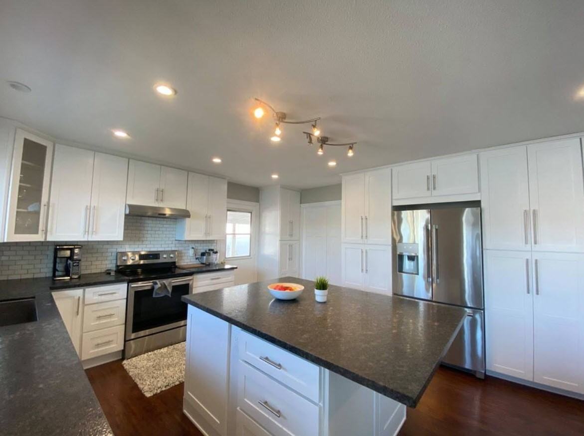 1053 Presidio Dr, Unit N/A - Photo 6 of 7