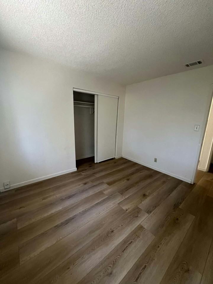 7638 24th Street, Unit 7638 - Photo 6 of 13