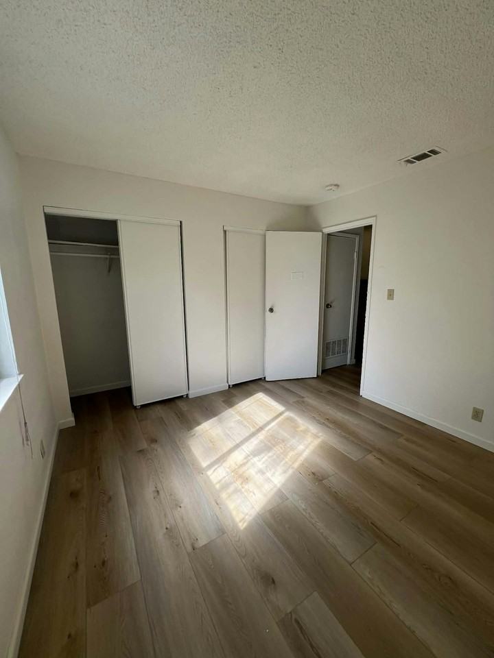 7638 24th Street, Unit 7638 - Photo 7 of 13