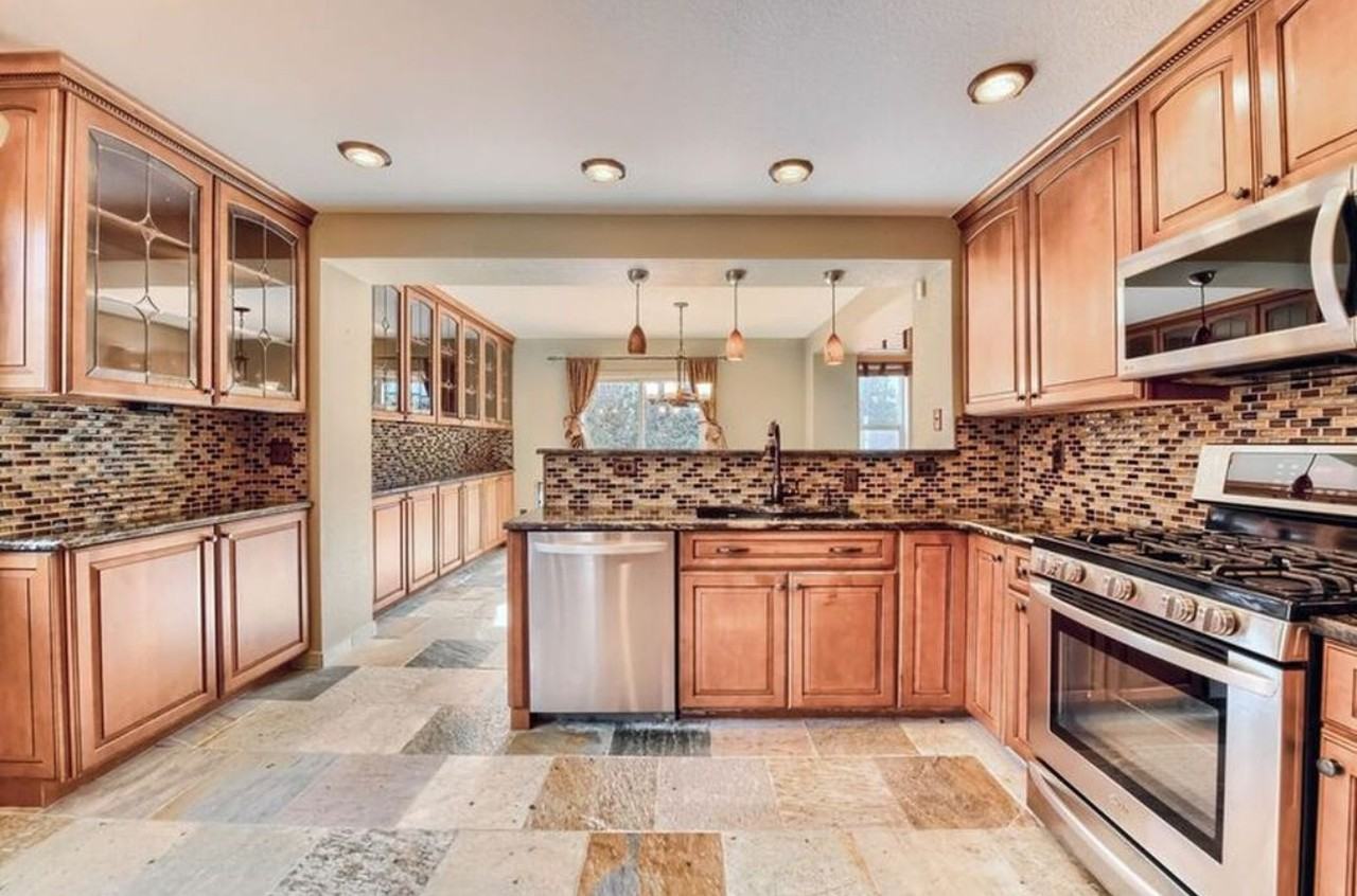 6542 West 96th Drive - Photo 6 of 37