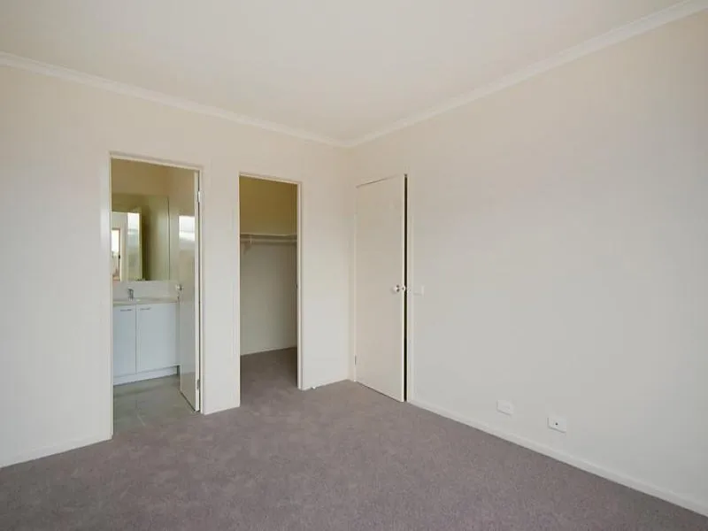 2314 Oak Sand Dr - Photo 2 of 7