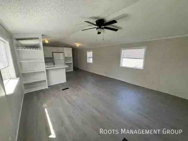 930 W Aberdeen Rd - Photo 3 of 21