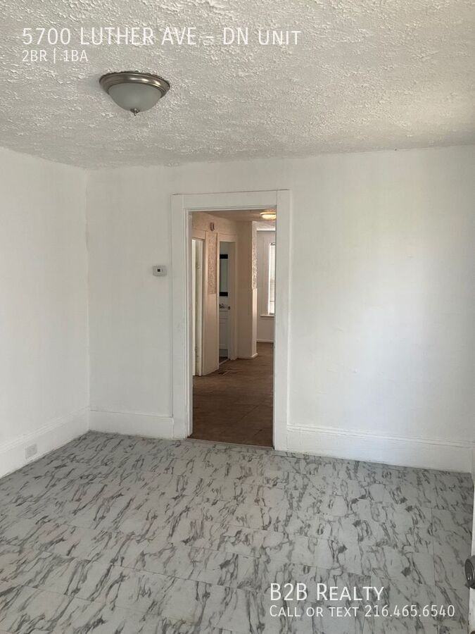 5700 Luther Ave - Photo 6 of 28