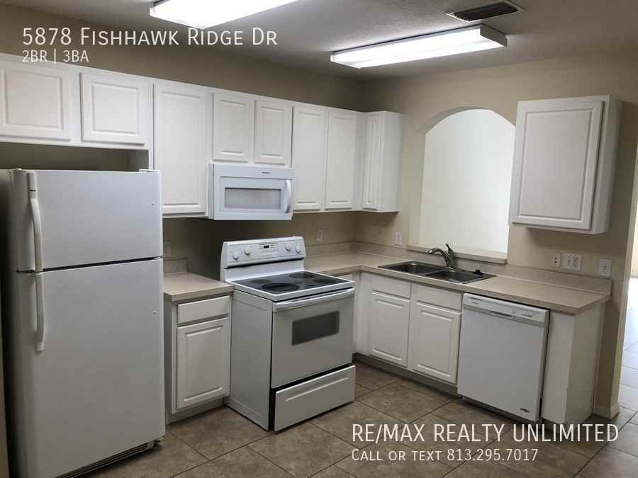 5878 Fishhawk Ridge Dr - Photo 5 of 17