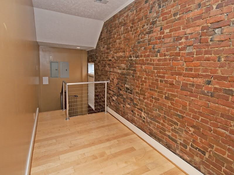 1922 East Carson Street - Photo 3 of 35