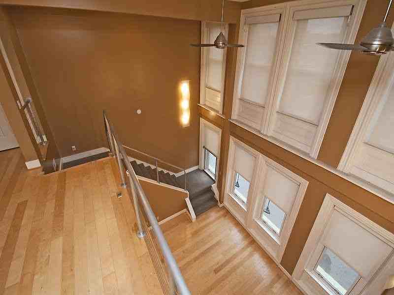 1922 East Carson Street - Photo 4 of 35