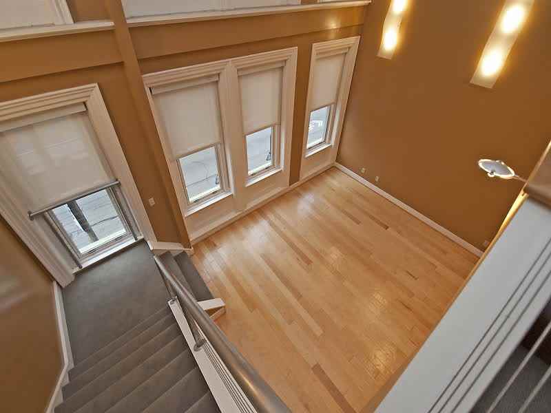1922 East Carson Street - Photo 5 of 35