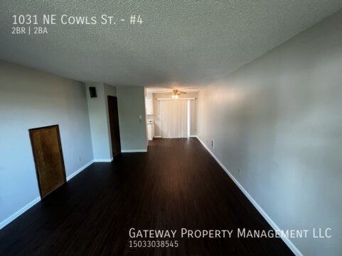 1031 Ne Cowls St #4 - Photo 4 of 16