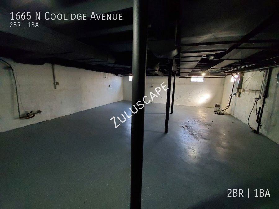 1665 N Coolidge Ave - Photo 4 of 24