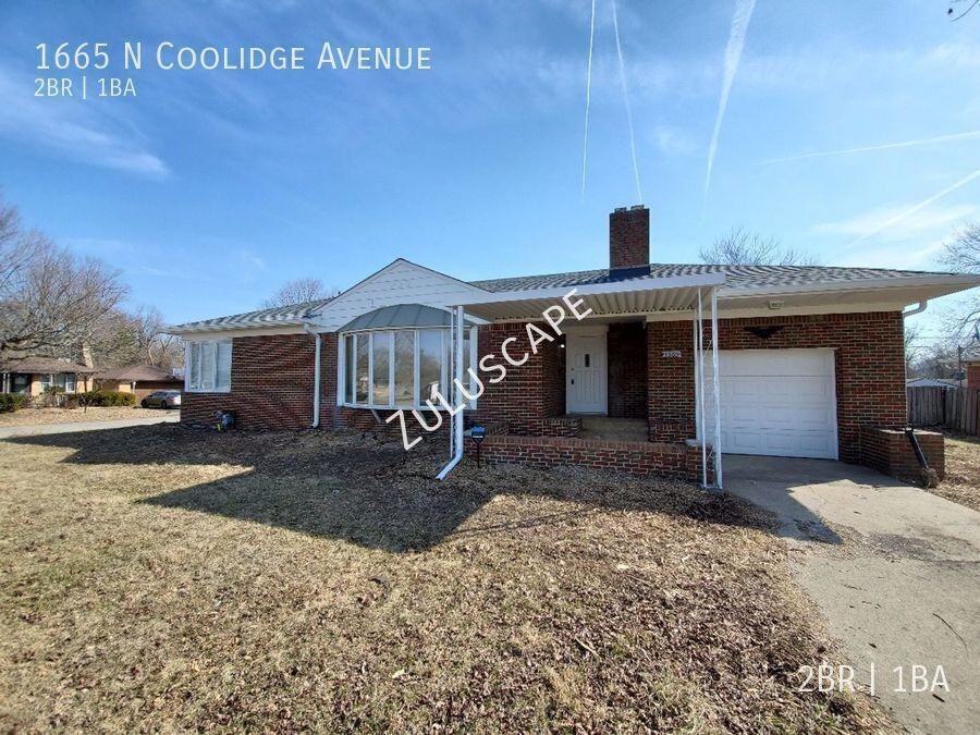 1665 N Coolidge Ave - Photo 6 of 24