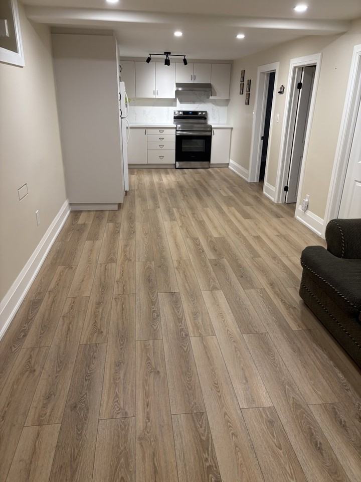 28 Hertford Ave - Photo 2 of 9