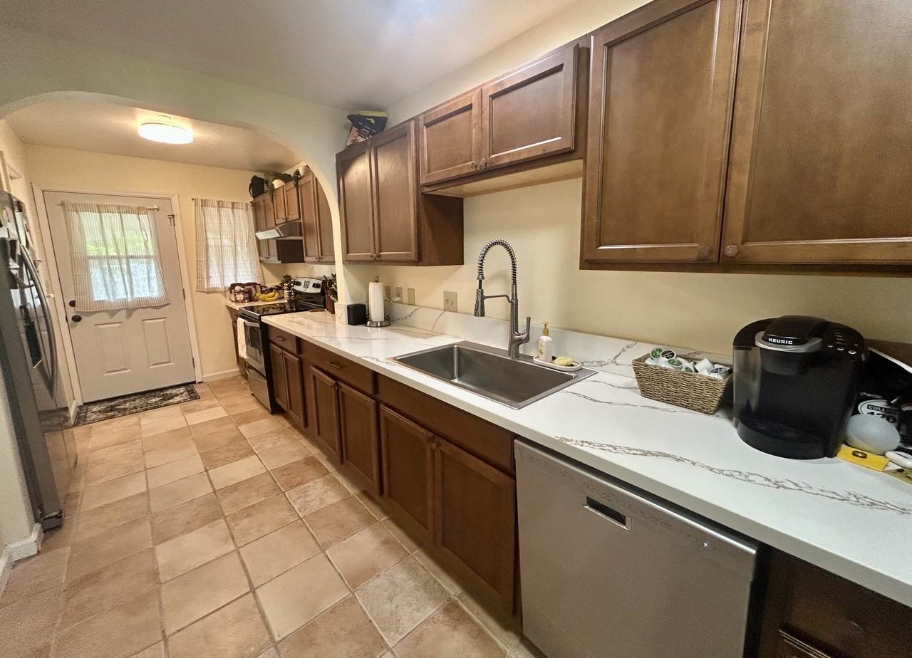 Hui Aeko Place 47-495 #B - Photo 3 of 21