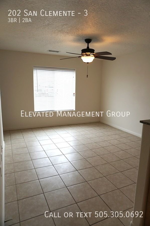 202 San Clemente Ave Nw #3 - Photo 7 of 19