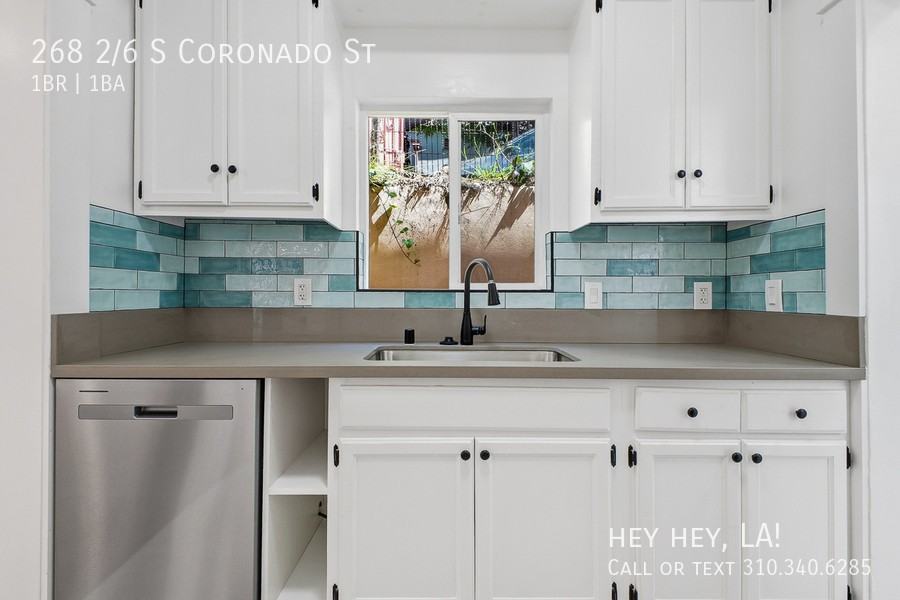 268 2/6 S Coronado St - Photo 6 of 36