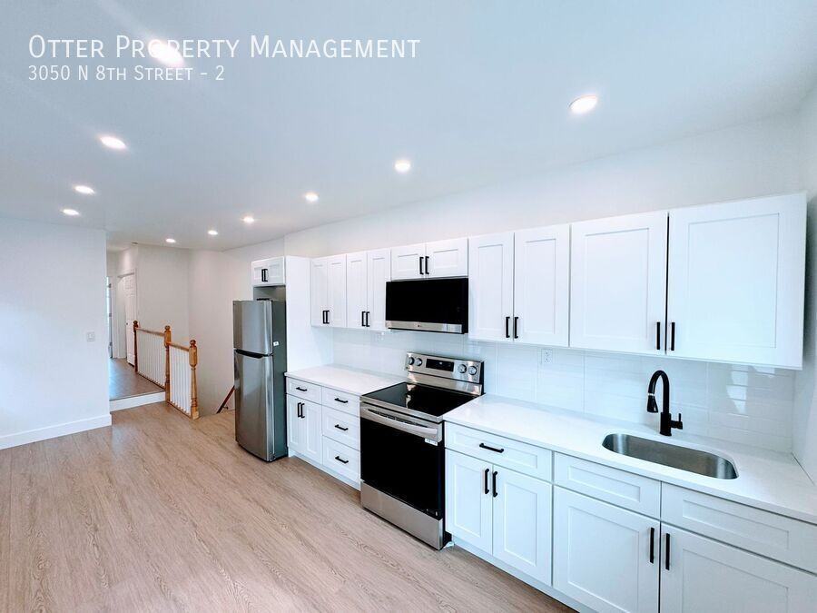 3050 N 8th St #2 - Photo 4 of 25