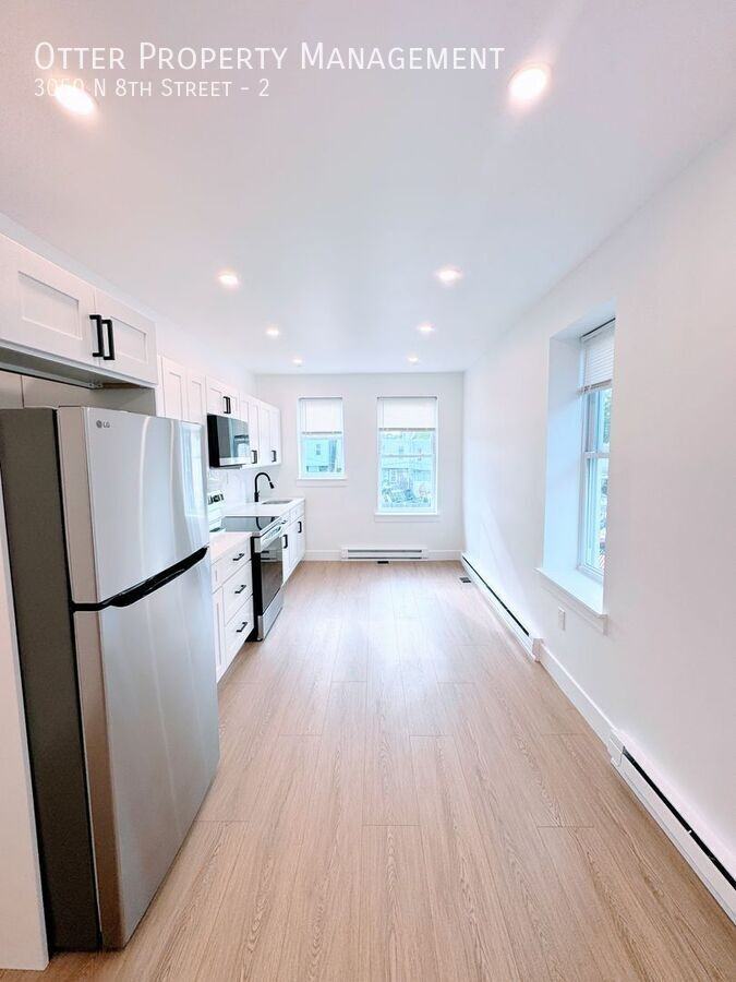 3050 N 8th St #2 - Photo 6 of 25