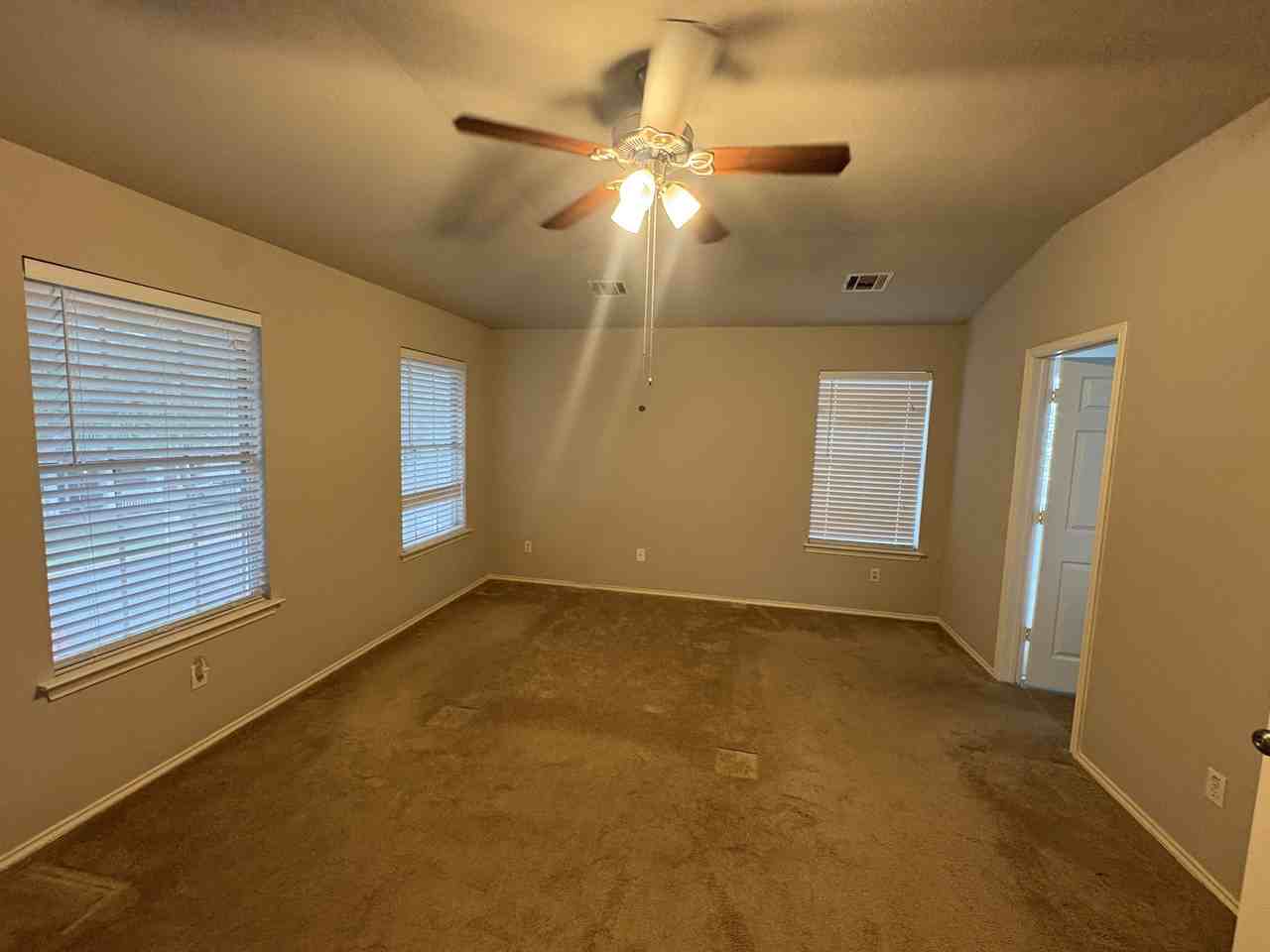 4631 Mather #1 - Photo 5 of 14