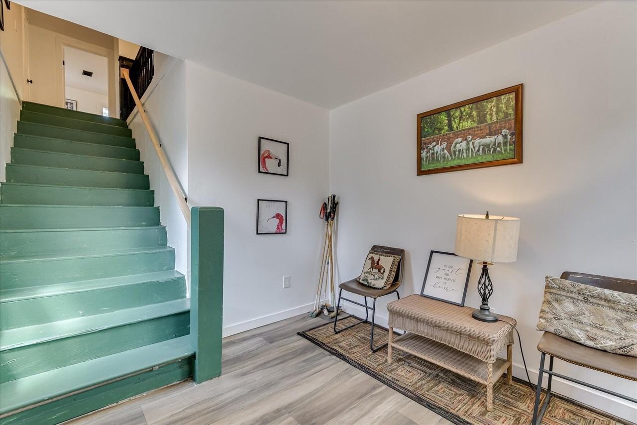 1532 Colleton Ave Se - Photo 3 of 17