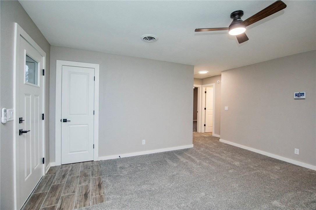 221 E Adobe St - Photo 6 of 11