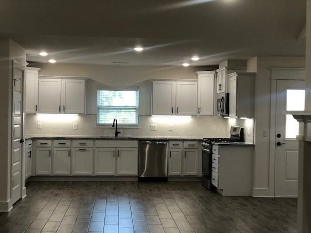 200 Palm St - Photo 5 of 13