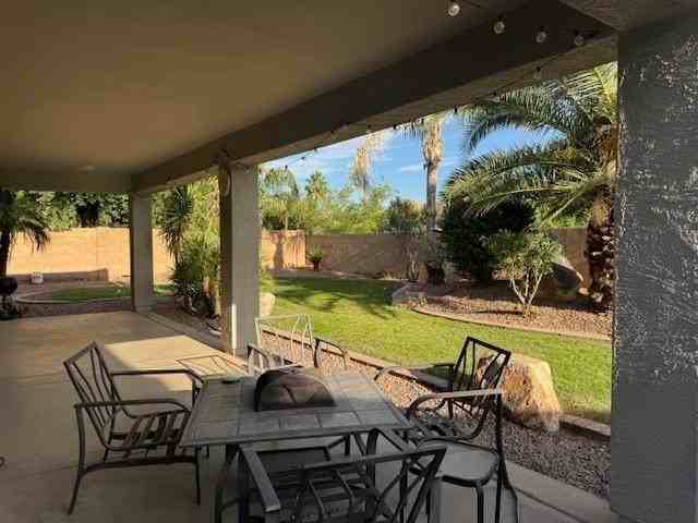 4075 E Oxford Ln - Photo 3 of 25