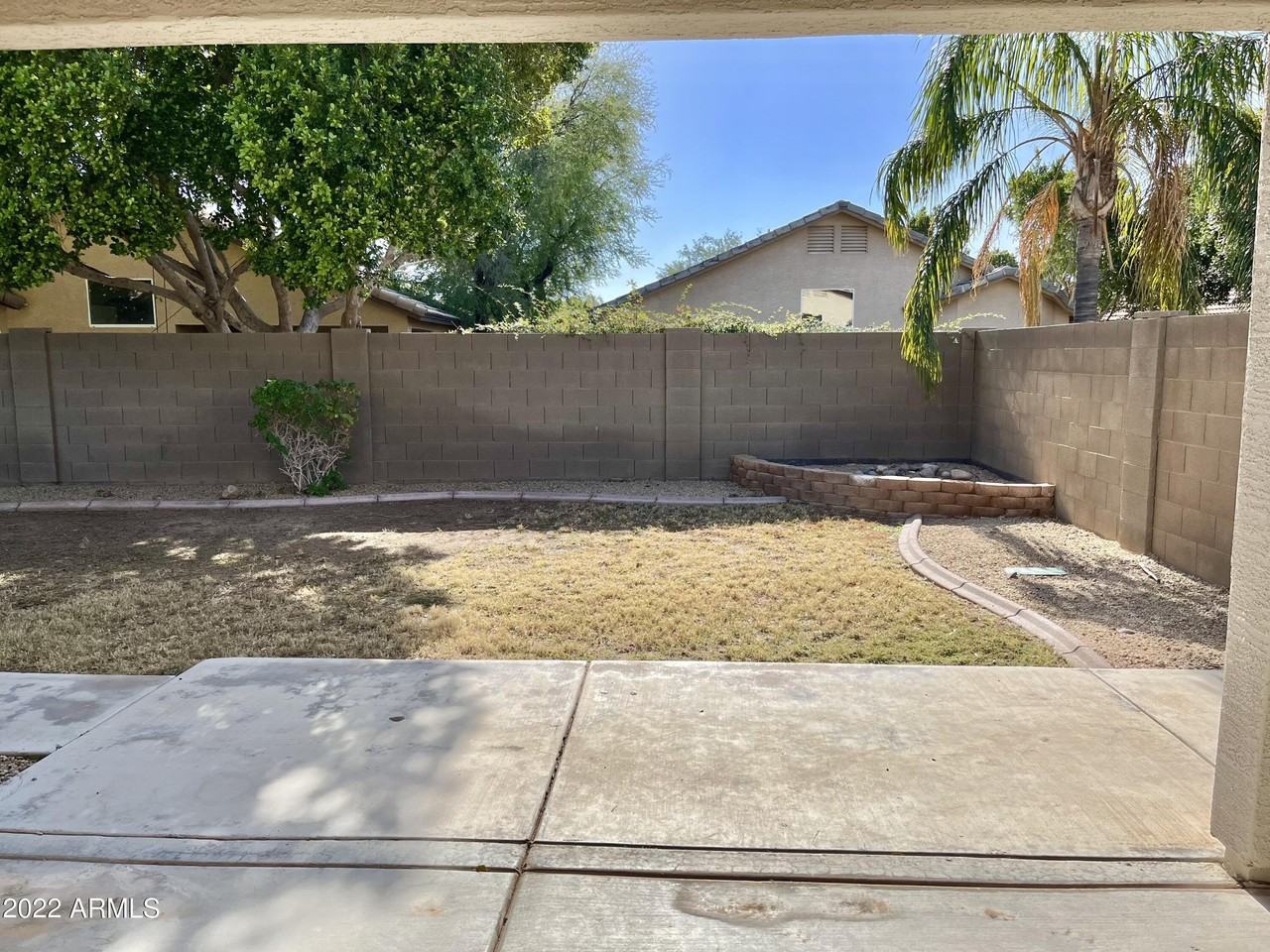 8143 W Mary Ann Dr - Photo 6 of 21