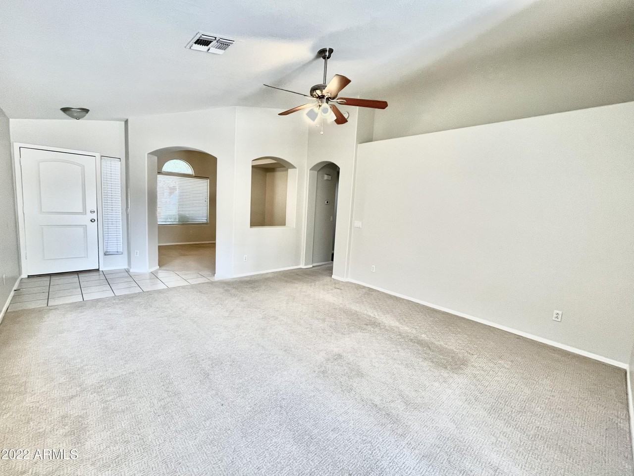 8143 W Mary Ann Dr - Photo 7 of 21